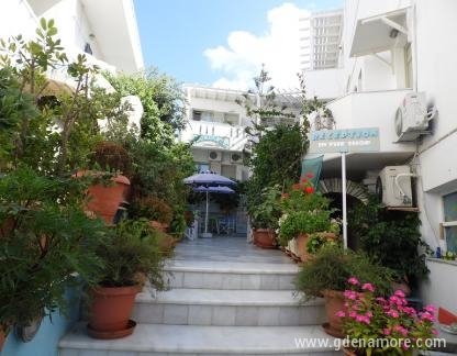 HOTEL ALEXANDRAS 2*, alojamiento privado en Paros, Grecia - HOTEL ALEXANDRAS 2*, Paros